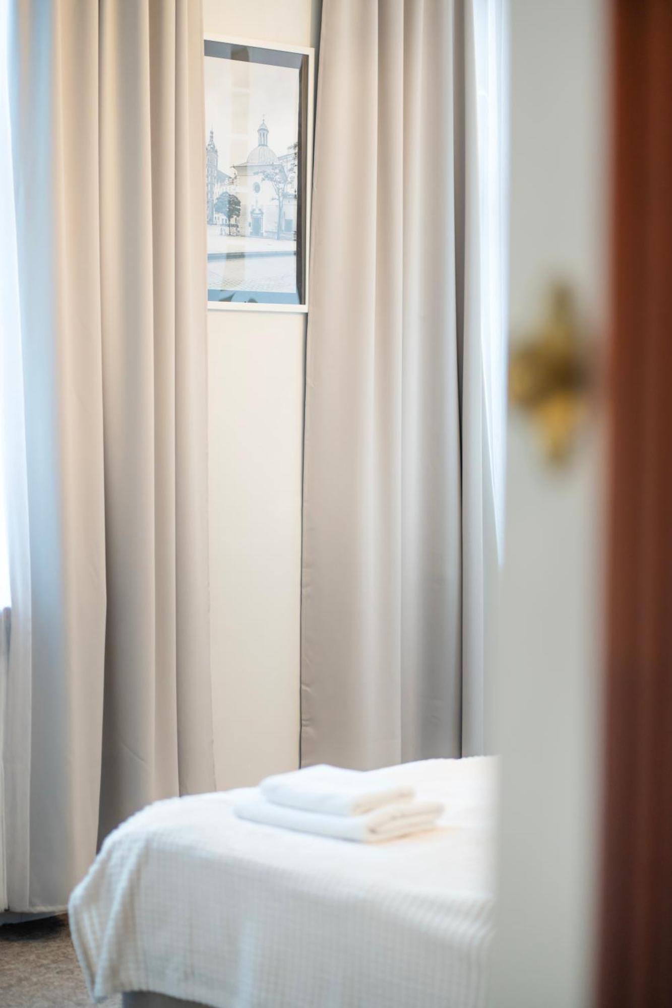 Aparthotel Maargick Cracovia Esterno foto